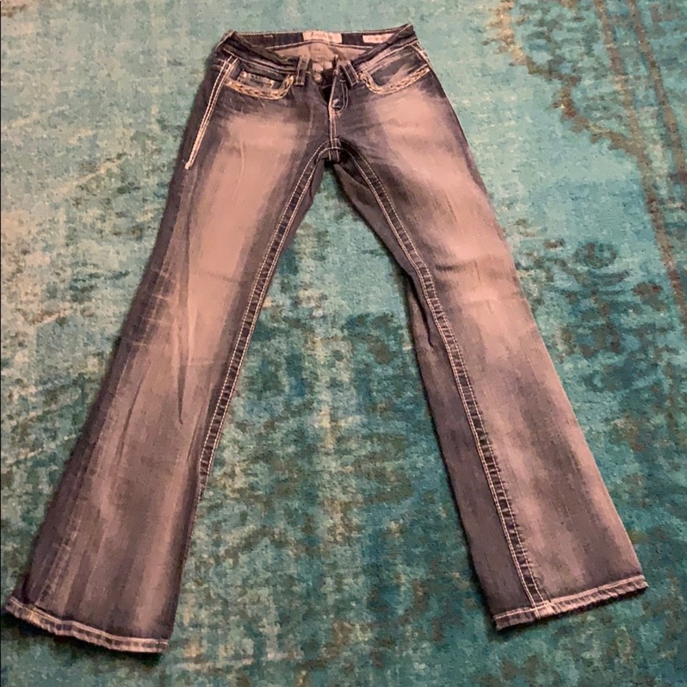 Buckle jeans